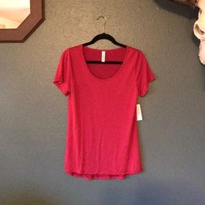NEW Lularoe Classic T small